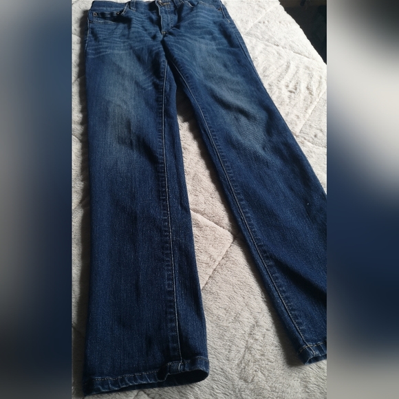 Skinny jeans. Urban pipeline. - Picture 3 of 8